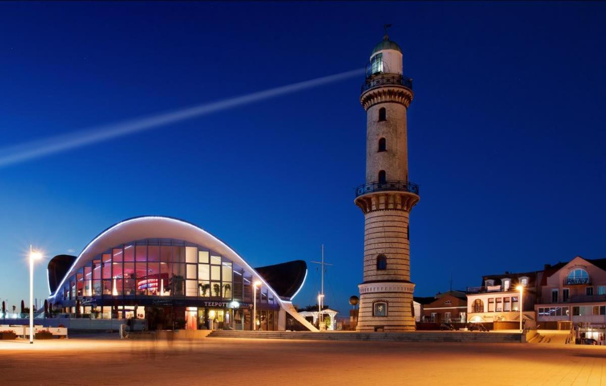 Lotsenhaus/Ostseewelle Rostock Exterior photo